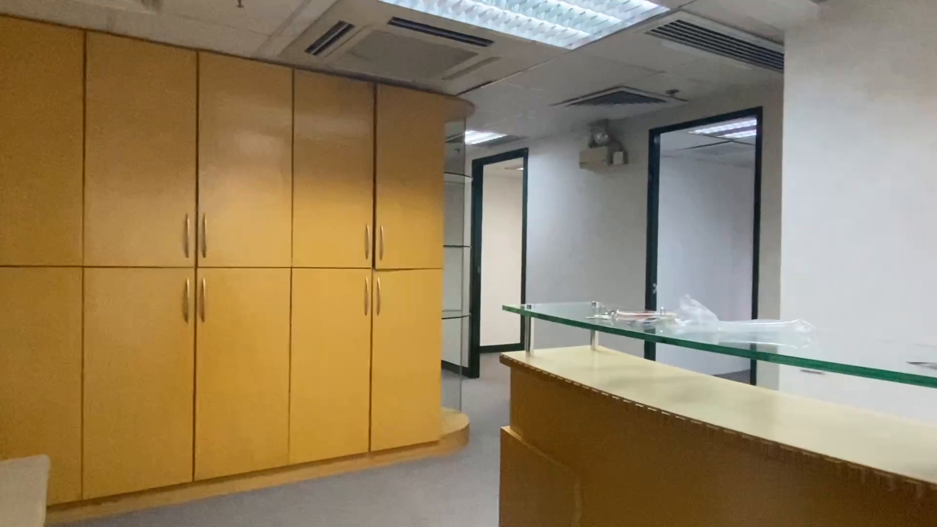 unit video materials about car po commercial building | office listing | centaline commercial