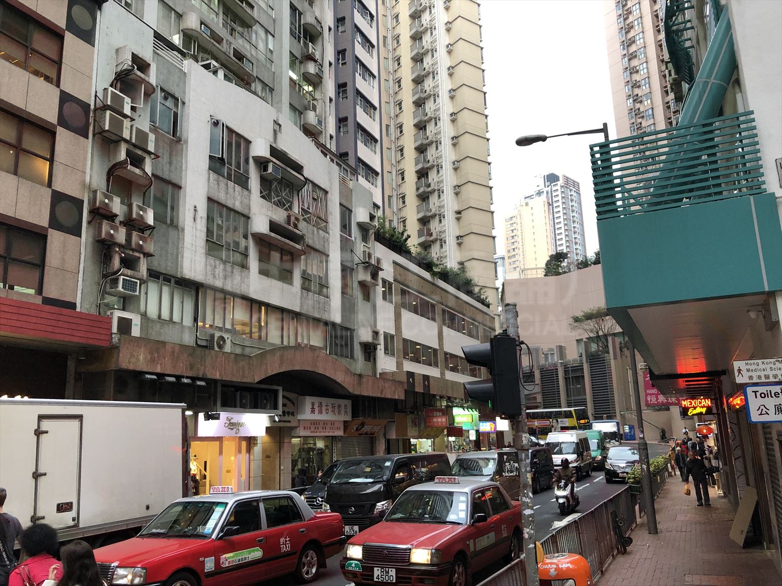 photo materials about 299 qrc | office property | centaline commercial