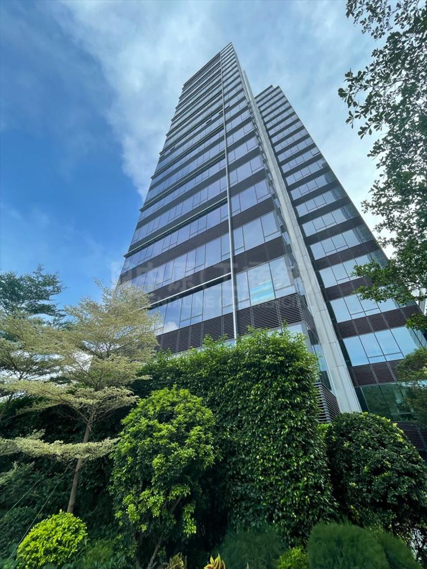 photo materials about w luxe | office property | centaline commercial