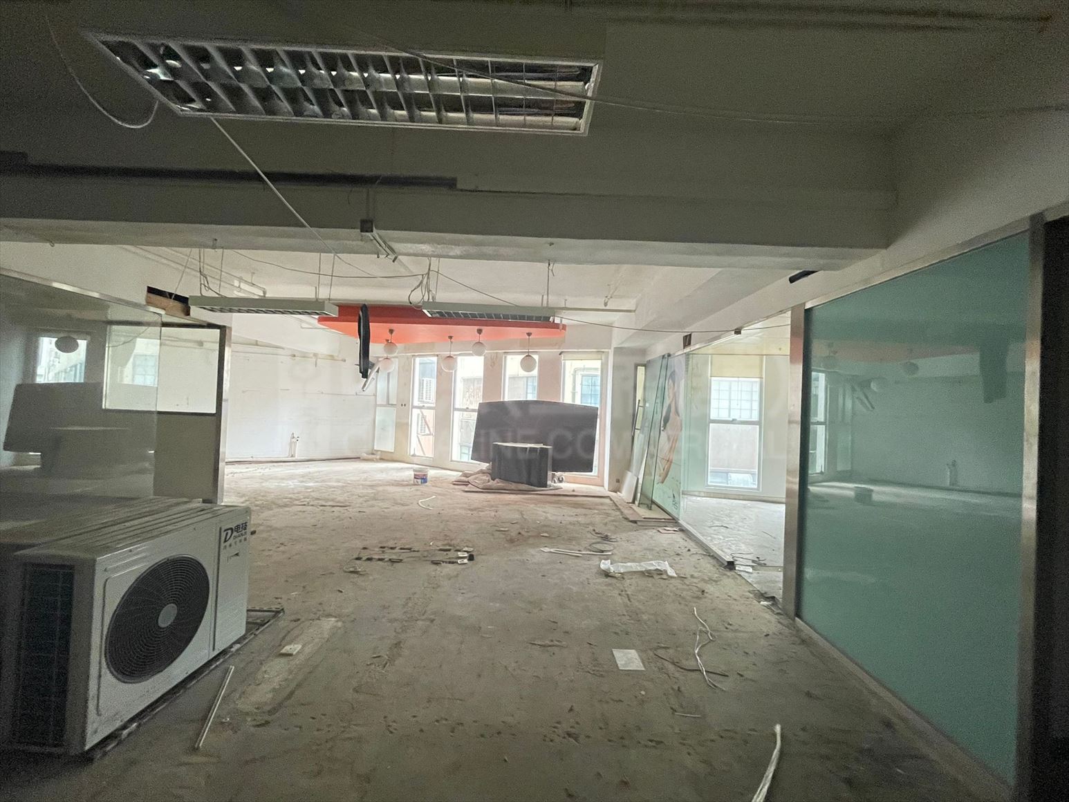 金萬豐工廠大廈 地下單位的相片資料｜工商樓盤｜中原工商舖