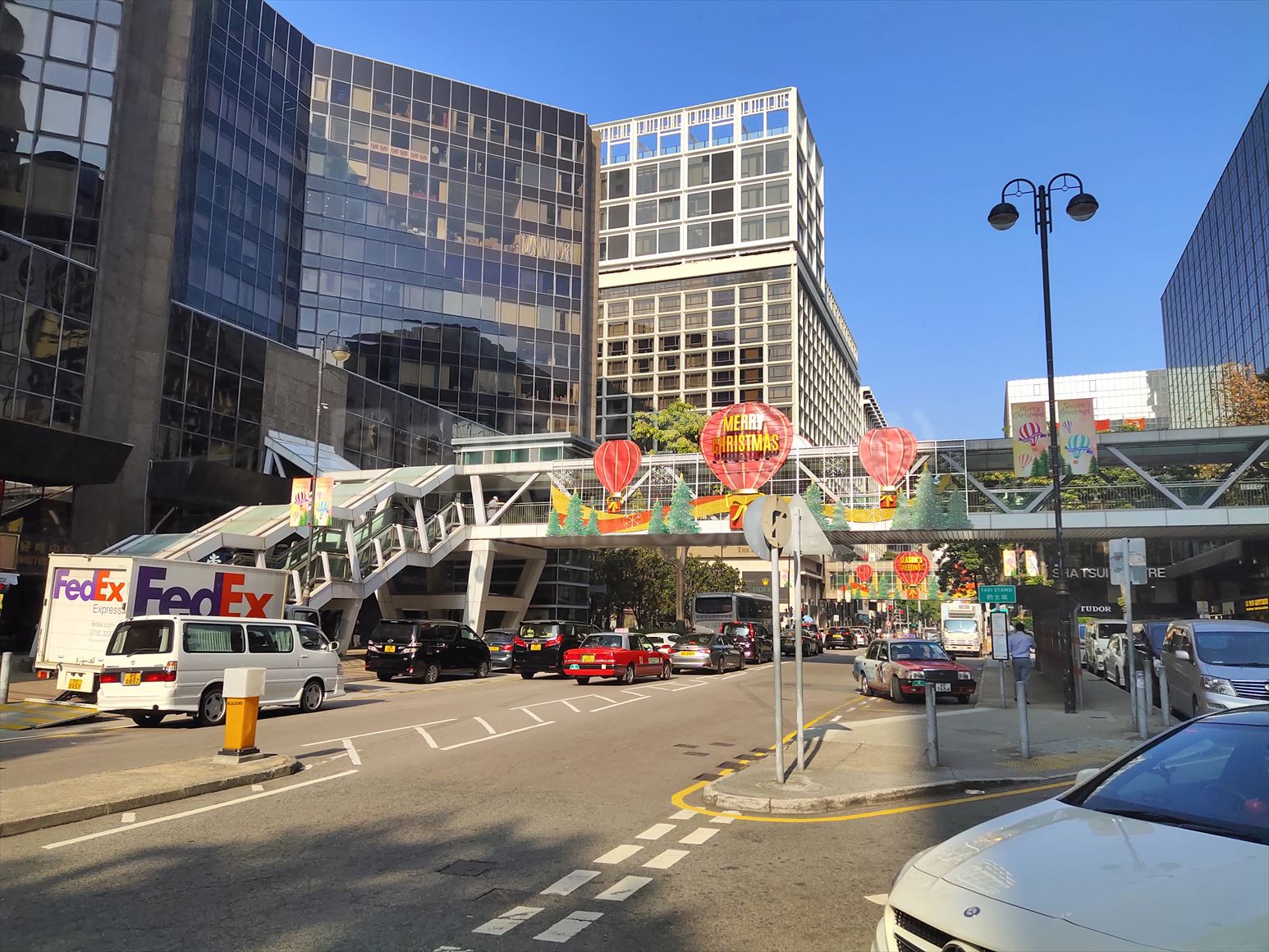 photo materials about mirror tower | office property | centaline commercial
