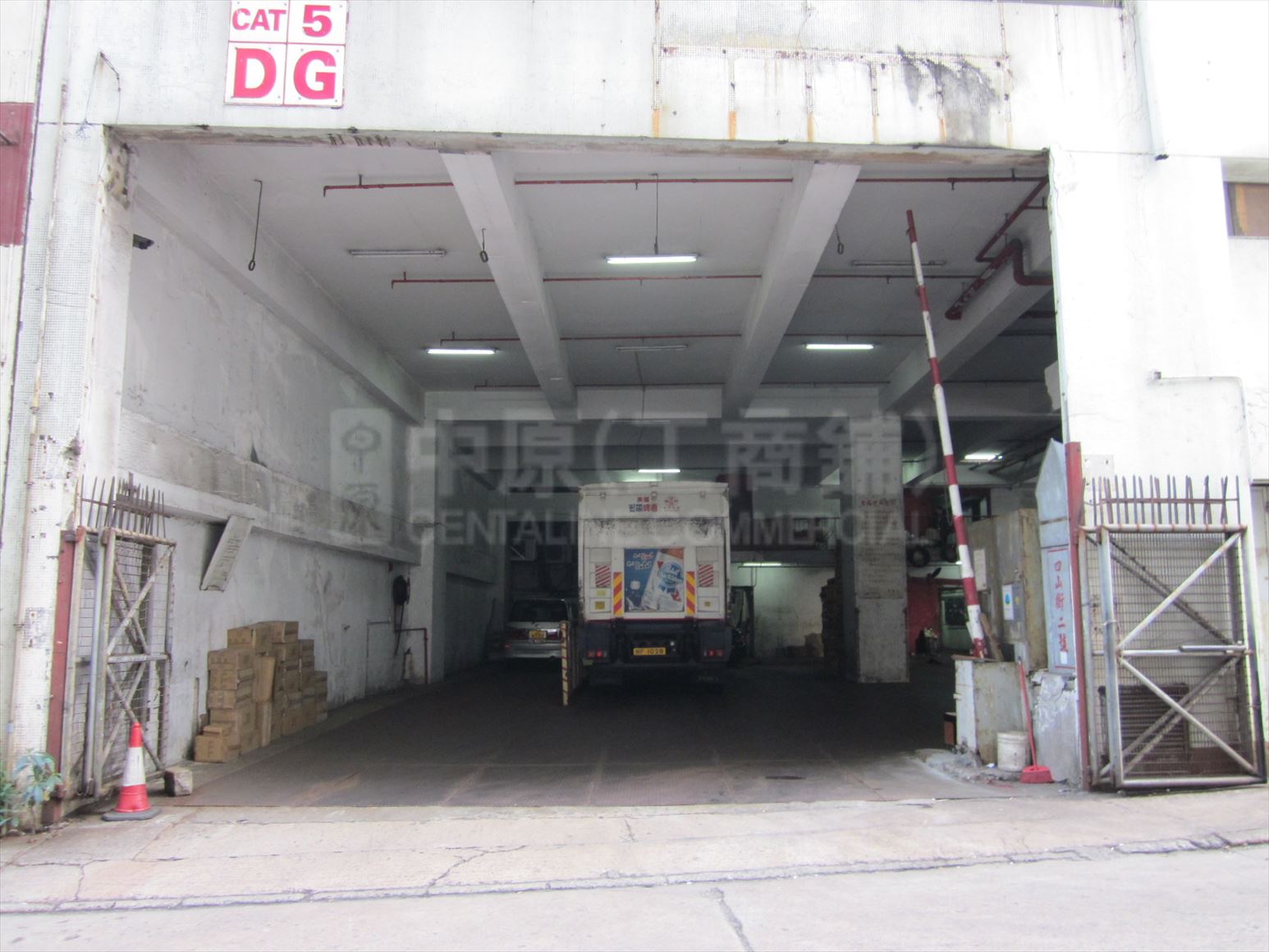 photo materials about yau tong industrial building block 3 | industrial property | centaline commercial