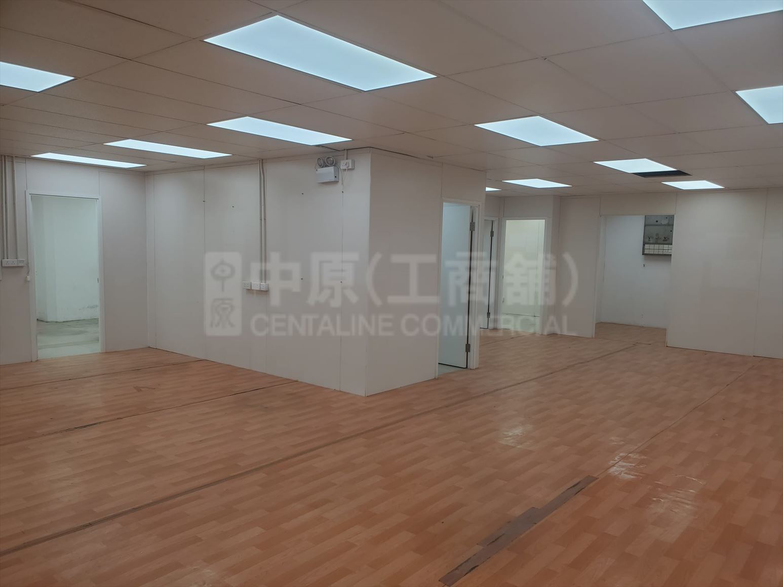 香華工業大廈的相片資料｜工商樓盤｜中原工商舖