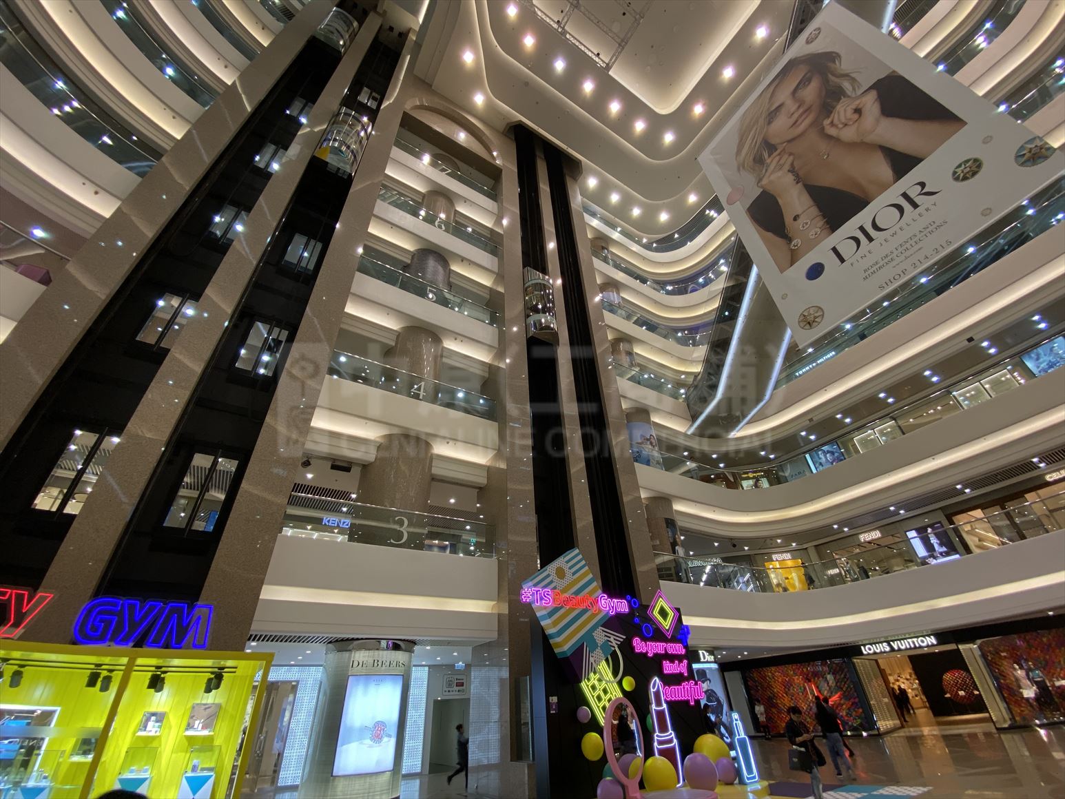 photo materials about times square, tower 2 | office property | centaline commercial